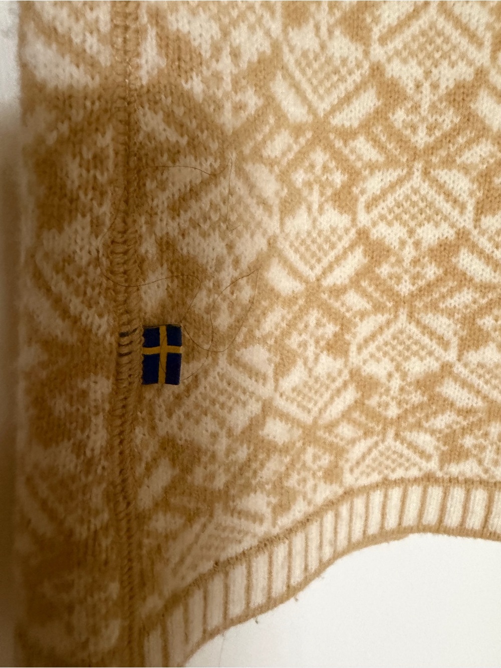 Fjallraven Snow Pattern Beige and White Patterned Full-Zip Cardigan Ski Sweater - Picture 7 of 7